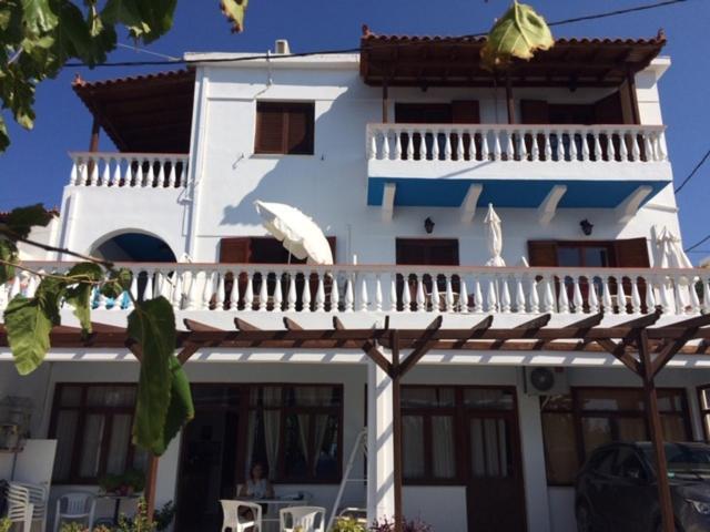 Villa Bonatsa Andros Home Batsi  Exterior photo